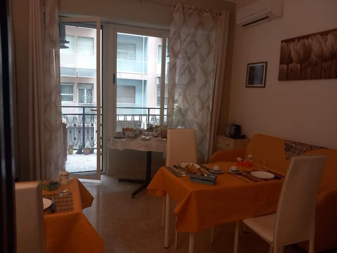 La Valigia Sul Letto Bed & Breakfast Catania Exterior photo