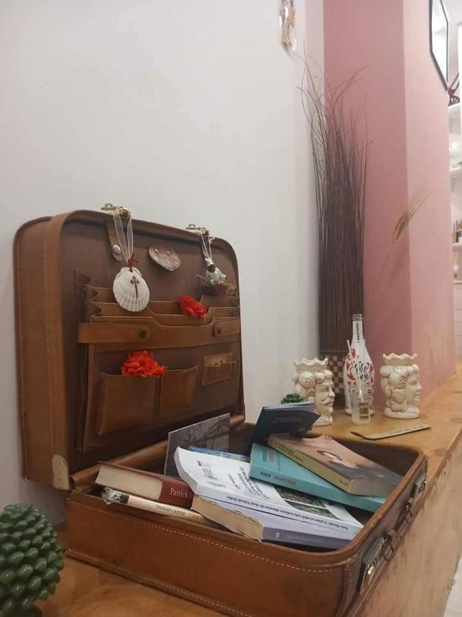 La Valigia Sul Letto Bed & Breakfast Catania Exterior photo